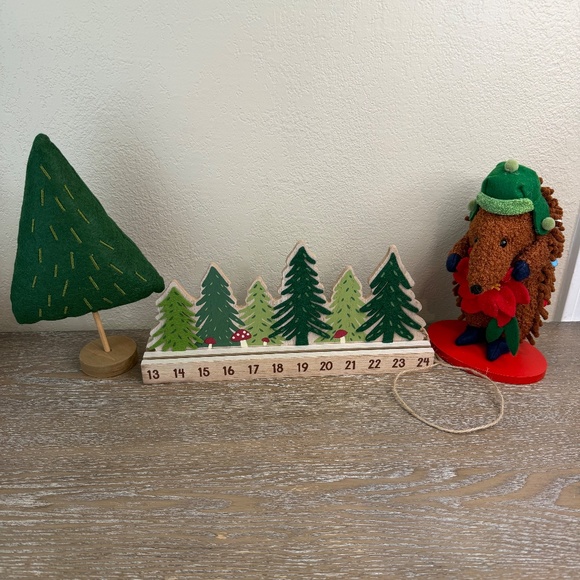 Christmas Advent Calendar Countdown, Hedgehog and Tree - Picture 2 of 2